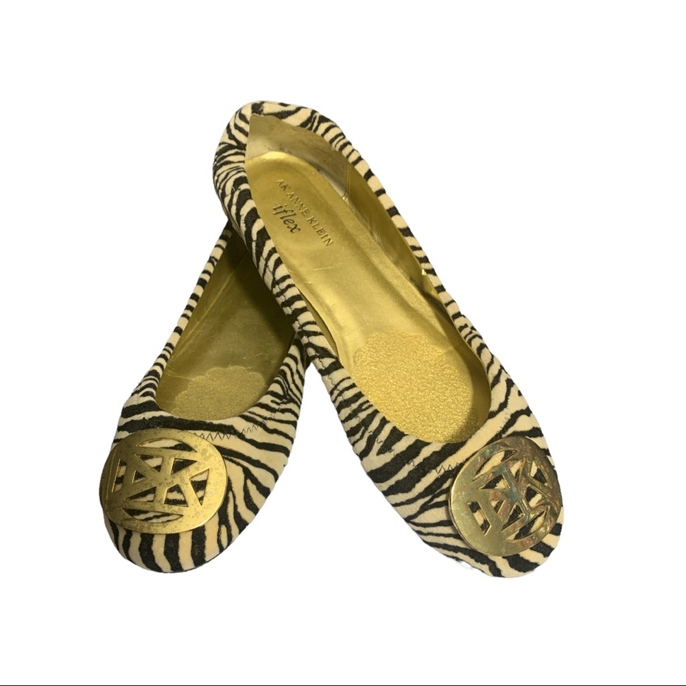 🌹AL Anne Klein Iflex White and Black Flats Size 7